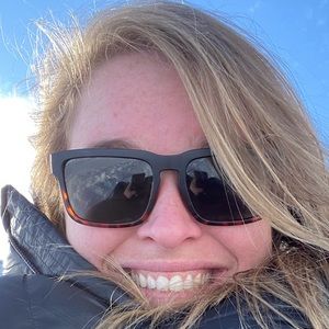 Meet your Posher, Annalia